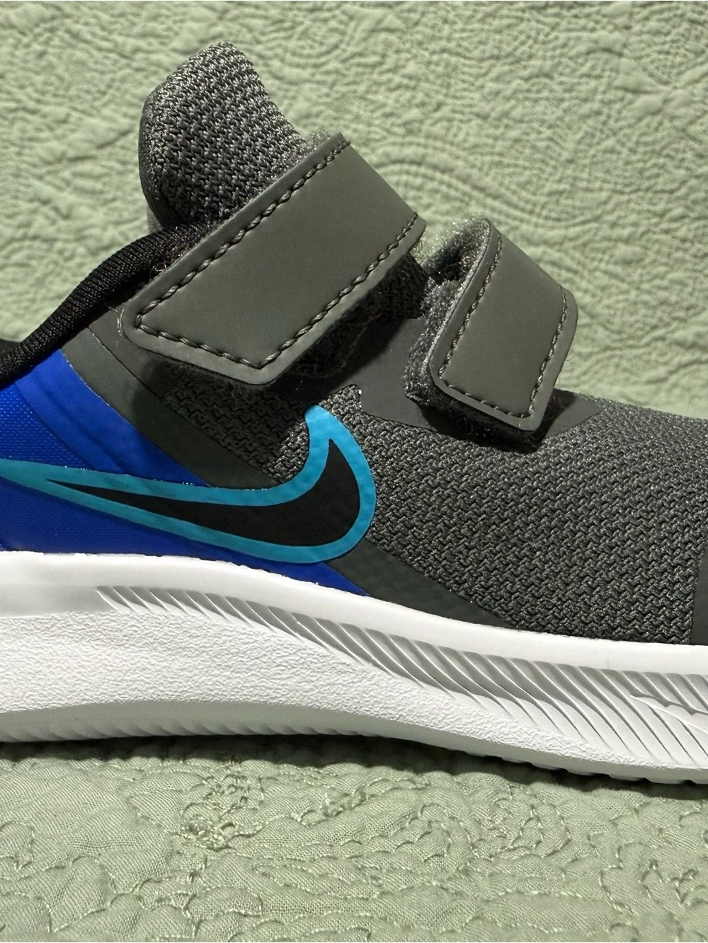 Nike Star Runner 3 size 7c